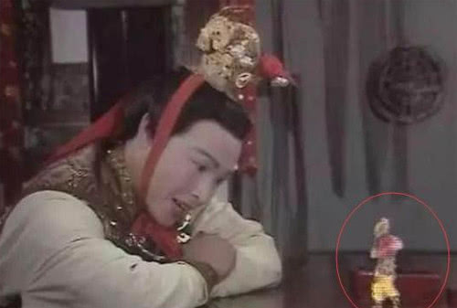 中国电视剧特效退化史:AI换头没《西游记》逼真,投资4亿效果5毛