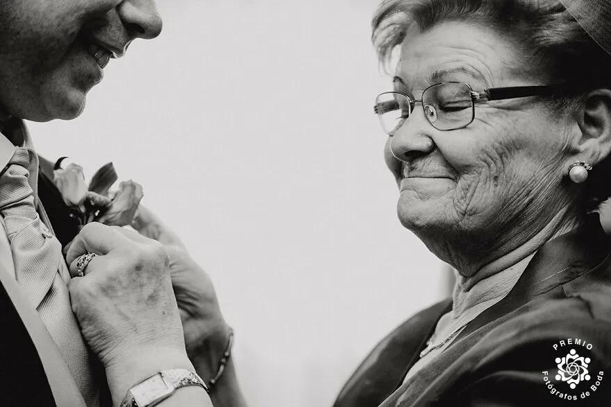 100寮犳渶鏂拌幏濂栧绀肩収,33涓幏濂栫殑濠氱ぜ鐓х墖瀹屽叏鍚稿紩鐪肩悆