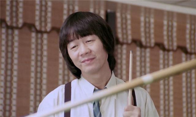 1989年，许冠文黄百鸣联手，王祖贤加盟，却不敌周润发和成龙