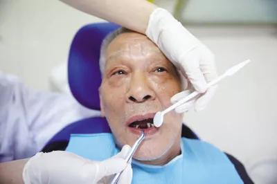 老年人一般会有哪些牙病,老年牙病的治疗对于修复的影响