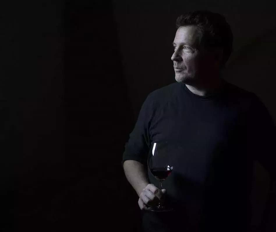 师者当以德行于天下,师者当严慈相济