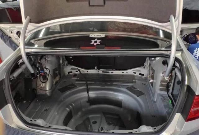 老迈腾对比新迈腾隔音测试,大众迈腾隔音及音响改装