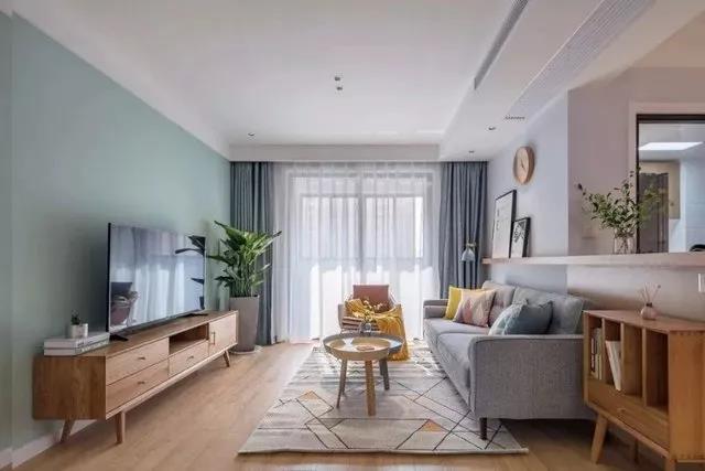 背景墙太长了沙发墙太短怎么整,沙发墙面做了延长60公分设计