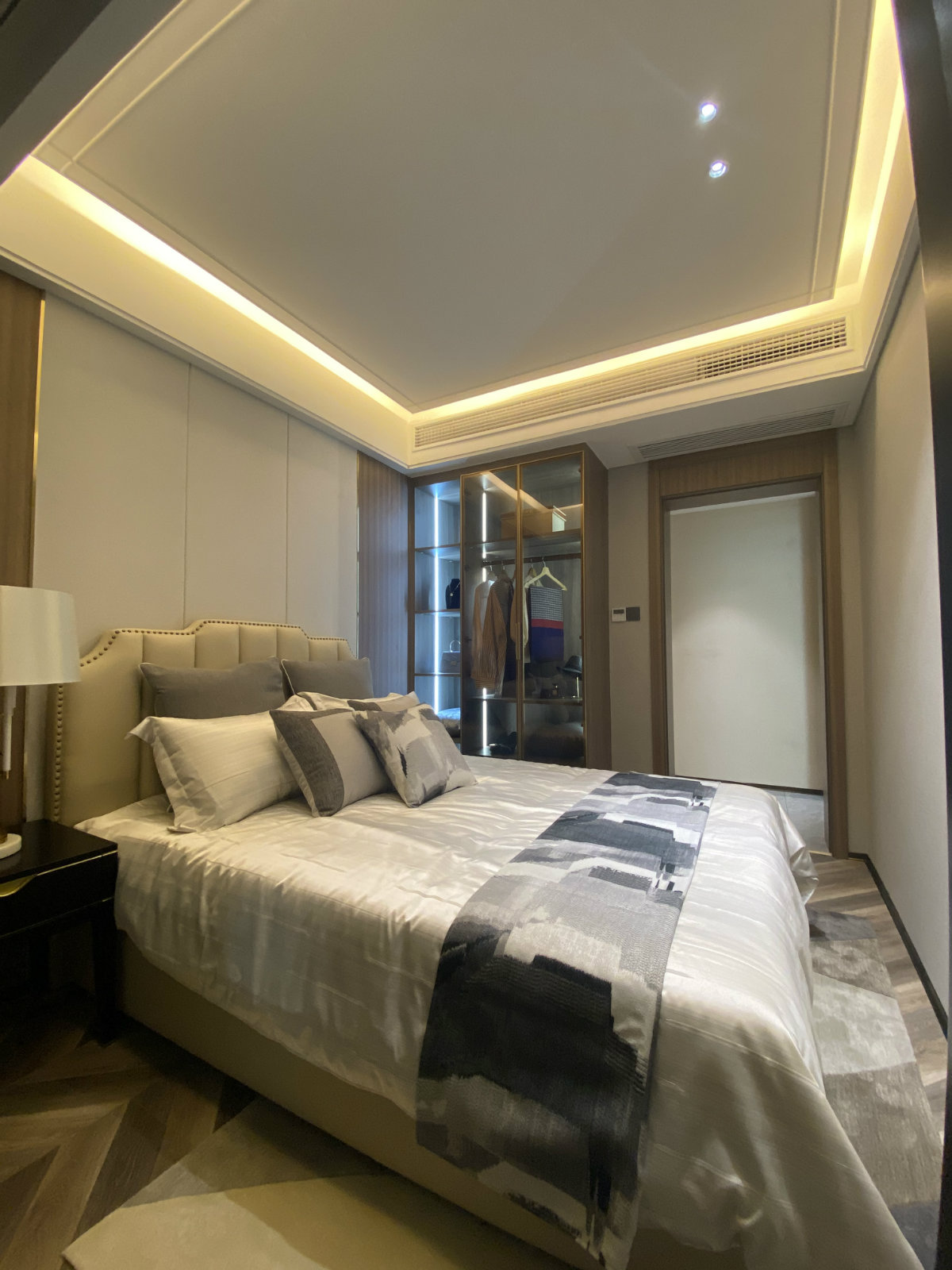 高端大气的房屋装修,低调奢华的装修房