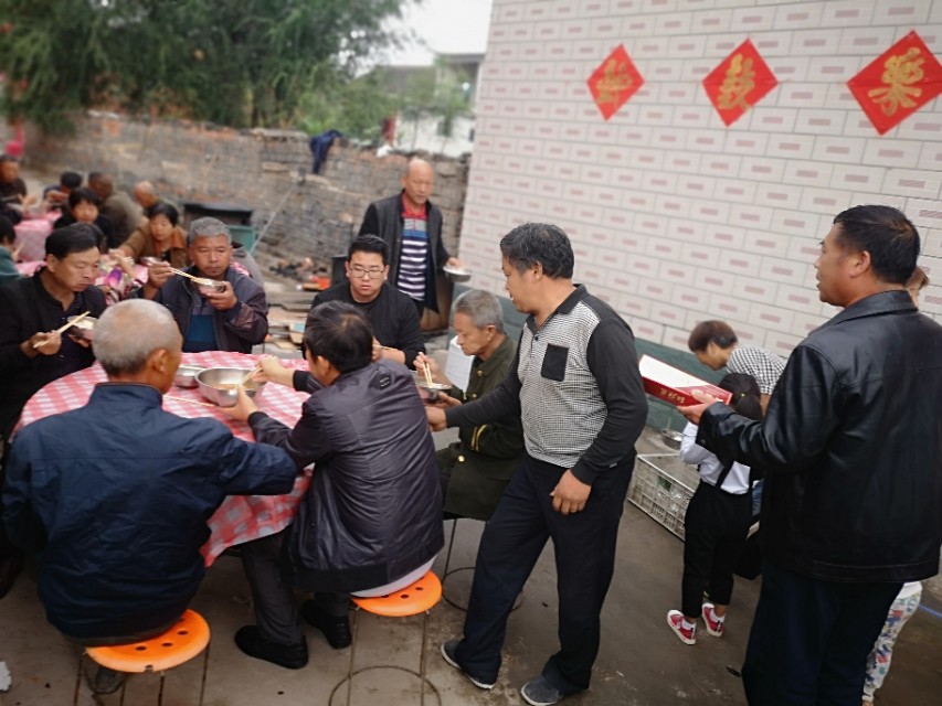 红旗渠芒果烟多少钱一包,10元红旗渠烟是哪一年发行