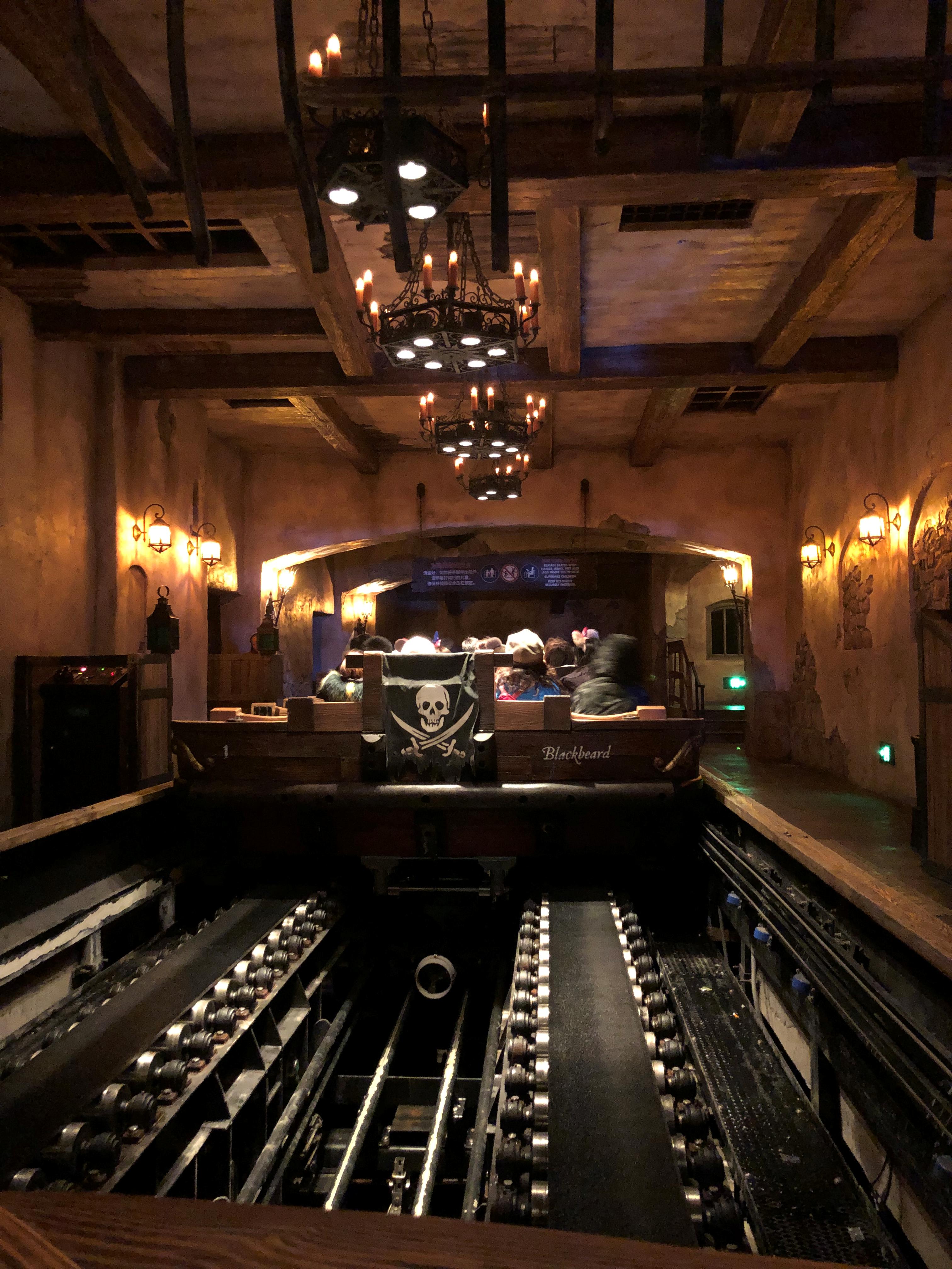 上海迪士尼一日游vlog,工作日上海迪士尼乐园游玩全攻略