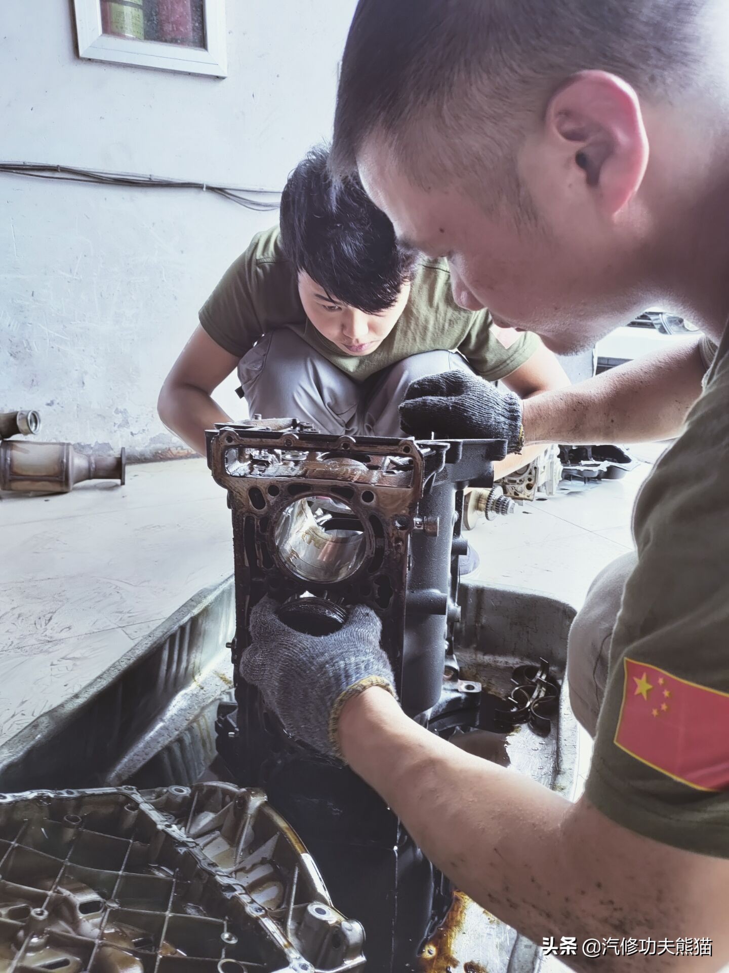 夏朗2.0发动机烧机油上海解决方法,大众夏朗烧机油最佳解决方案