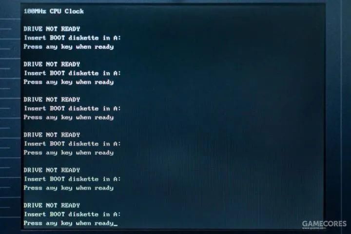 一百多块买个26年前的笔记本，我改了改，还能上网