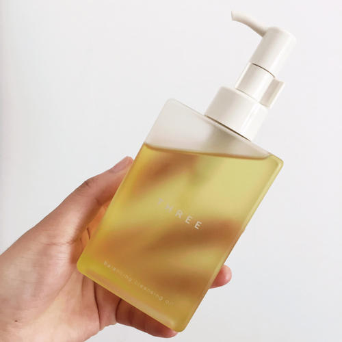 脸闭口痘痘毛孔粗大怎么化底妆,皮肤有痘印粉刺闭口怎么上底妆