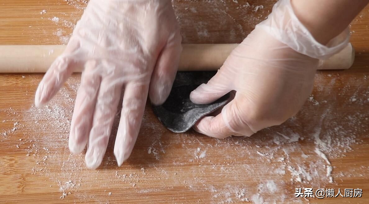 大墨鱼整个红烧,墨鱼水饺墨鱼和肉的比例