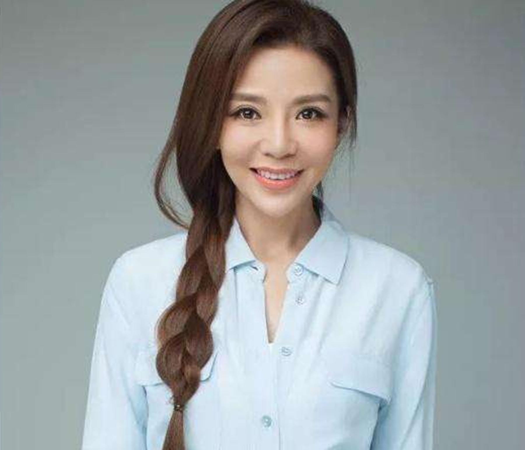 央视名嘴朱迅一个月工资能拿多少,央视主持人朱迅月薪多少钱