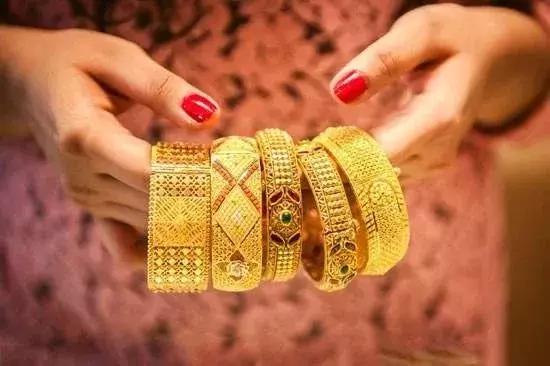 大牌珠宝哪款保值,如果要买玉买什么最好