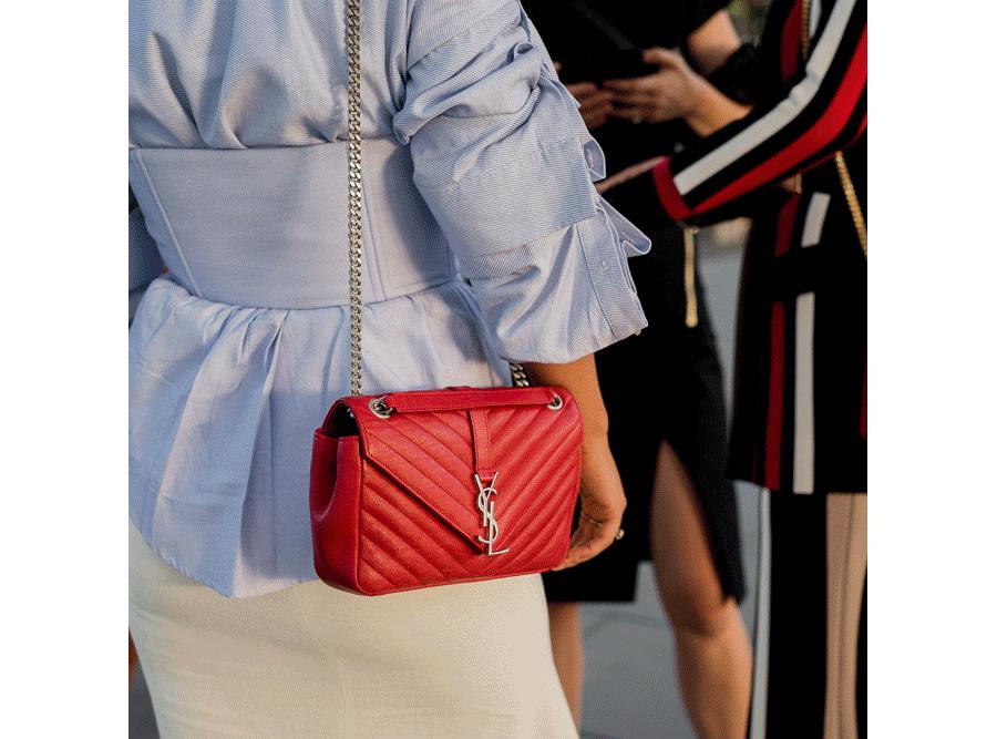 今年春夏必买的4款包包,包包推荐小众高级感红色