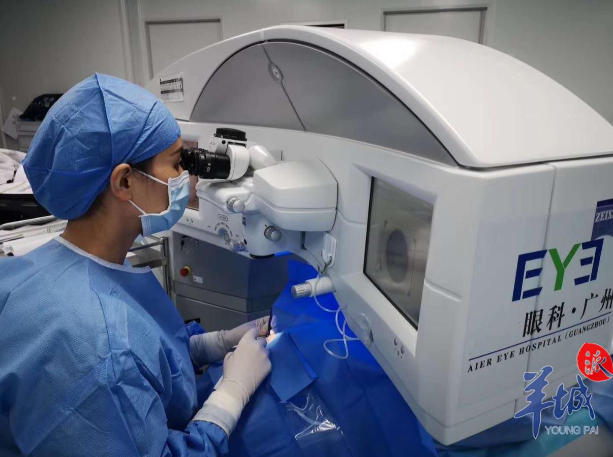 60岁近视眼老花散光可以手术吗,近视散光老花眼能不能动手术