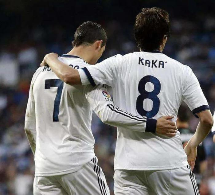 卡卡跟c罗梅西比较,卡卡梅西c罗