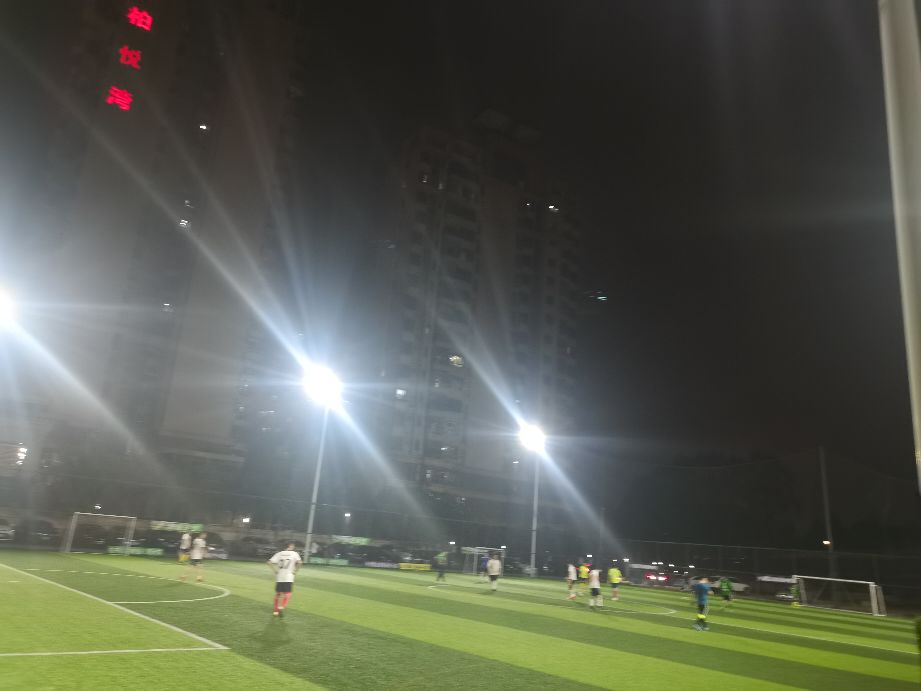 业余足球后卫必学十大技巧,踢球最重要的是意识