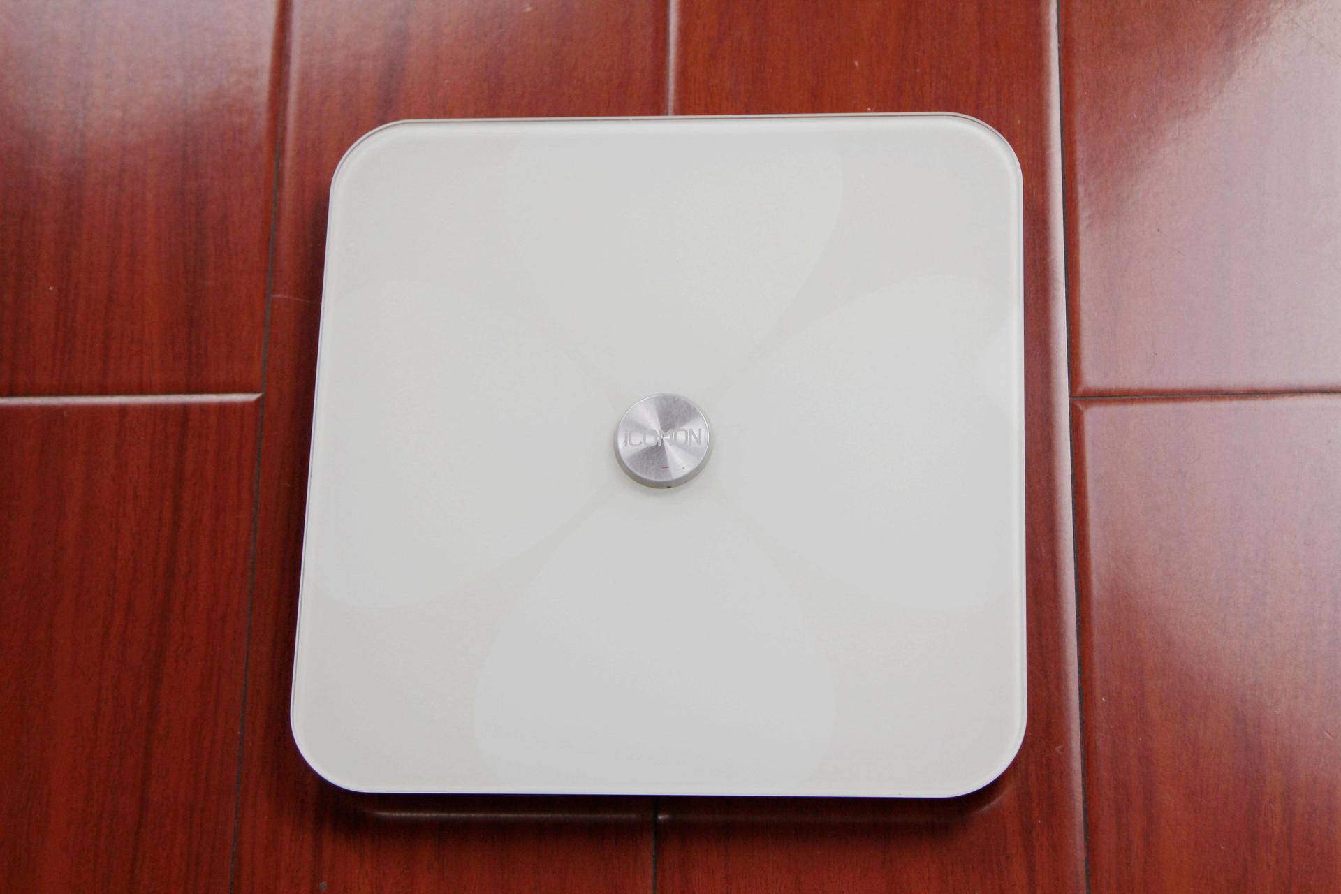 华为体脂秤与荣耀体脂秤哪个更好,沃莱体脂秤和香山体脂秤哪个精准