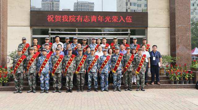 高中生和大学生当兵4种入伍方式,高中生两年义务兵转士官