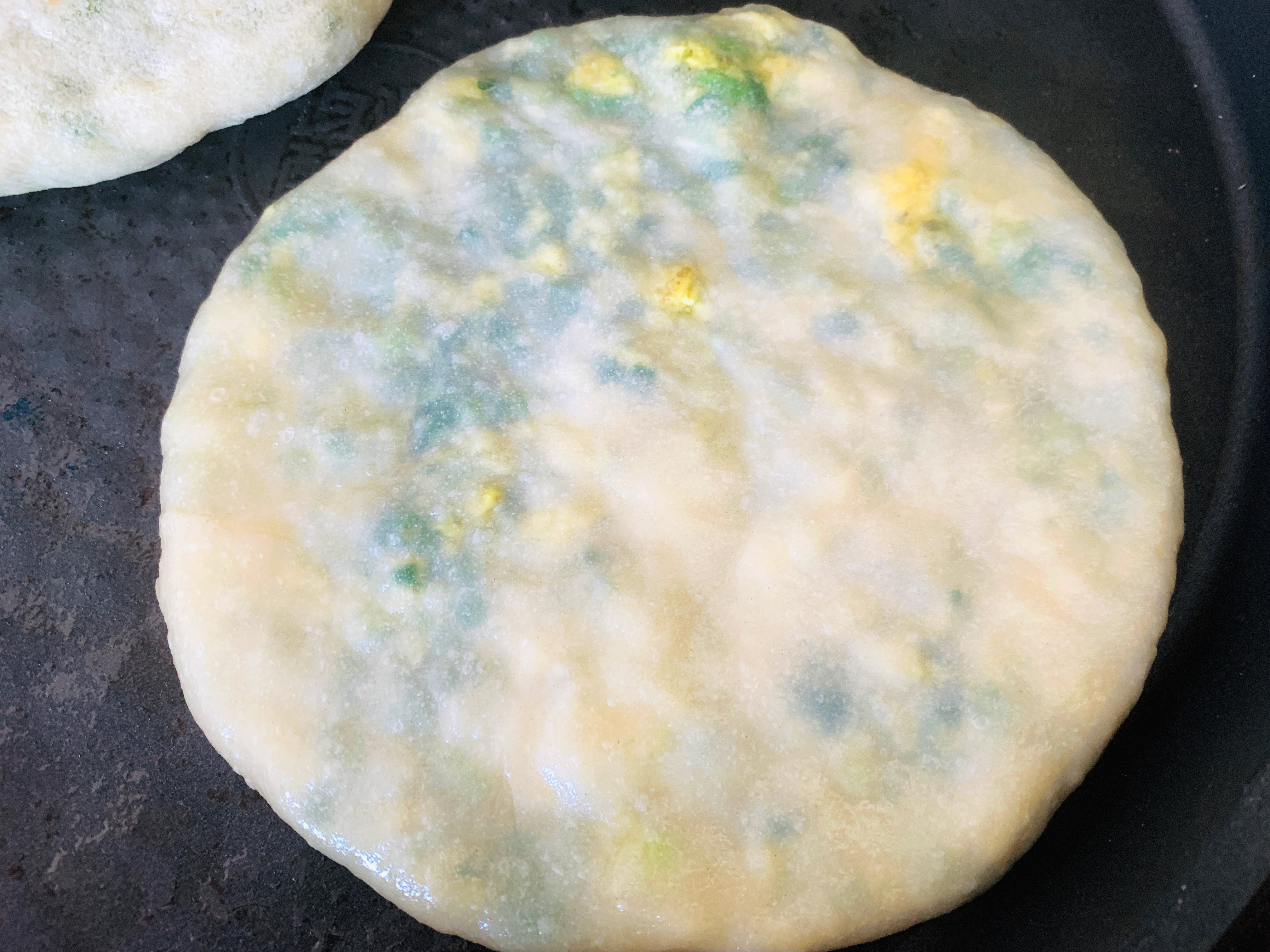 薄脆皮馅饼教和面方子,薄馅饼怎么擀饼不破皮