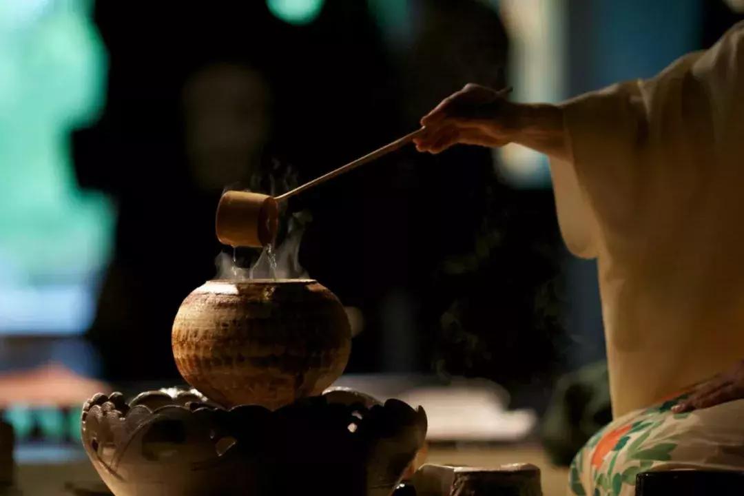 为什么有的茶可以煮而不能久泡呢,茶是泡着喝好还是煮着喝好