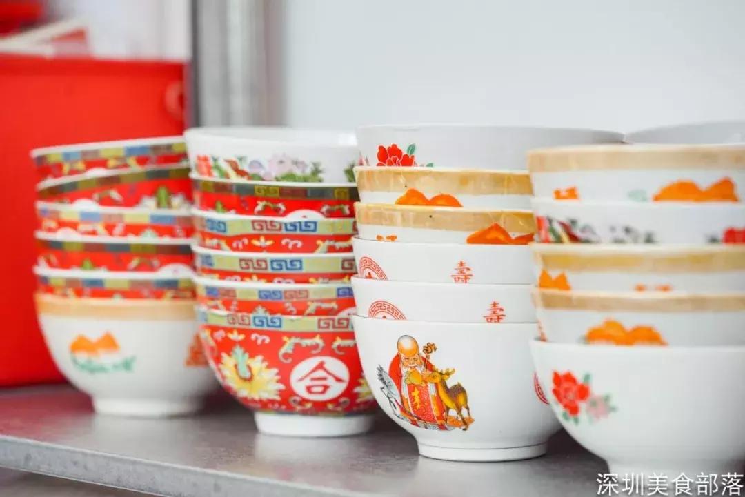 深圳人靠这些店，击败了全国99%的城市