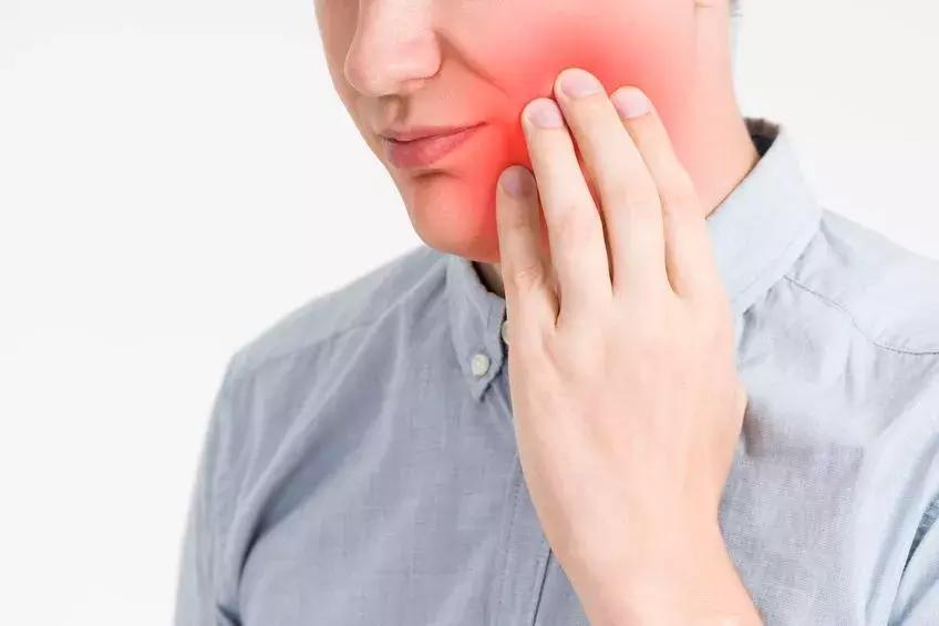 牙痛怎么办教你一招解决牙疼,牙痛怎么办有三种方法治牙痛