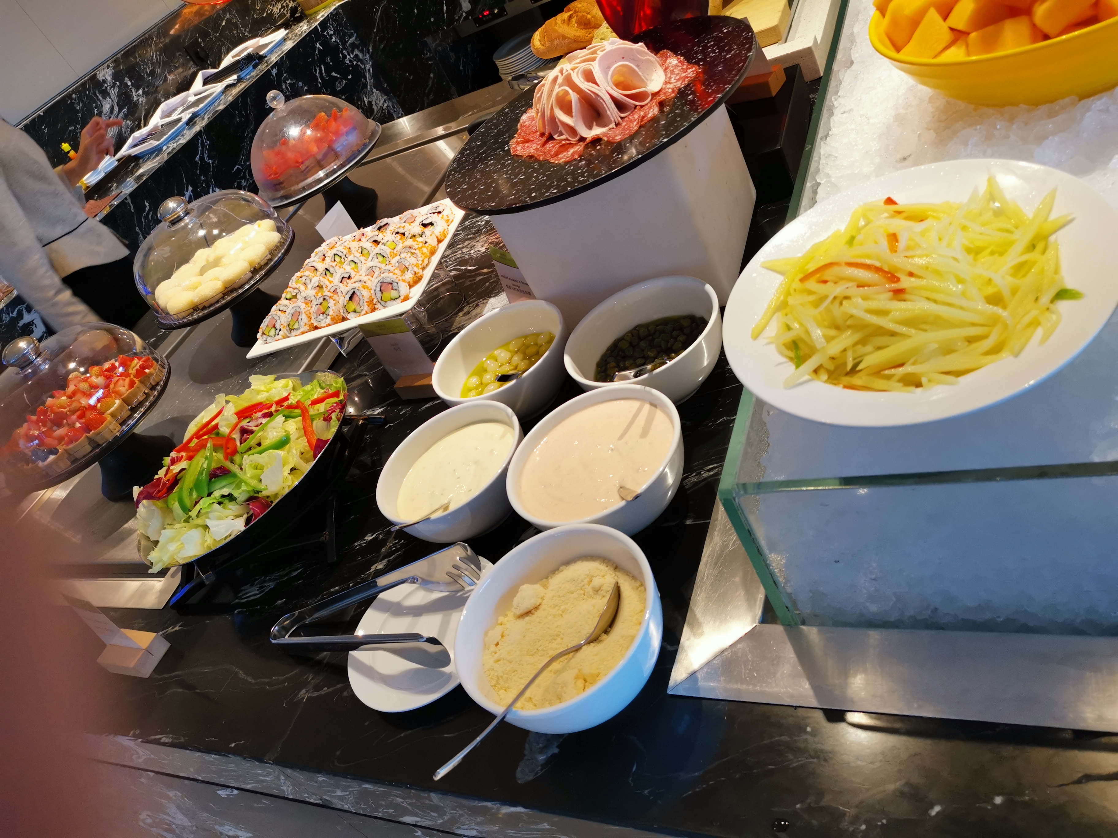 广州汇华希尔顿逸林酒店月饼,广州汇华希尔顿逸林酒店自助餐厅