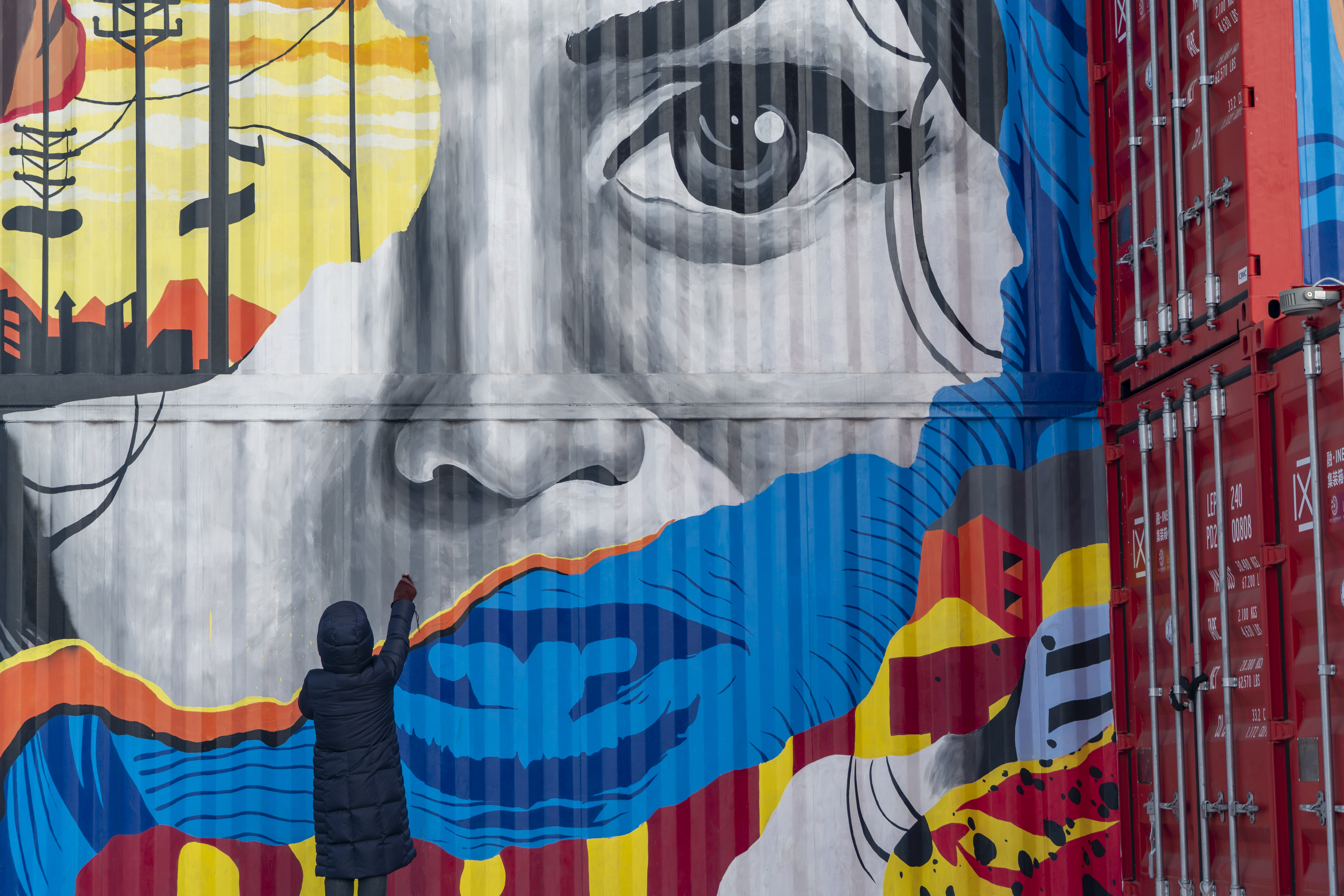 沈阳网红打卡地小火车,沈阳集装箱网红小镇花海