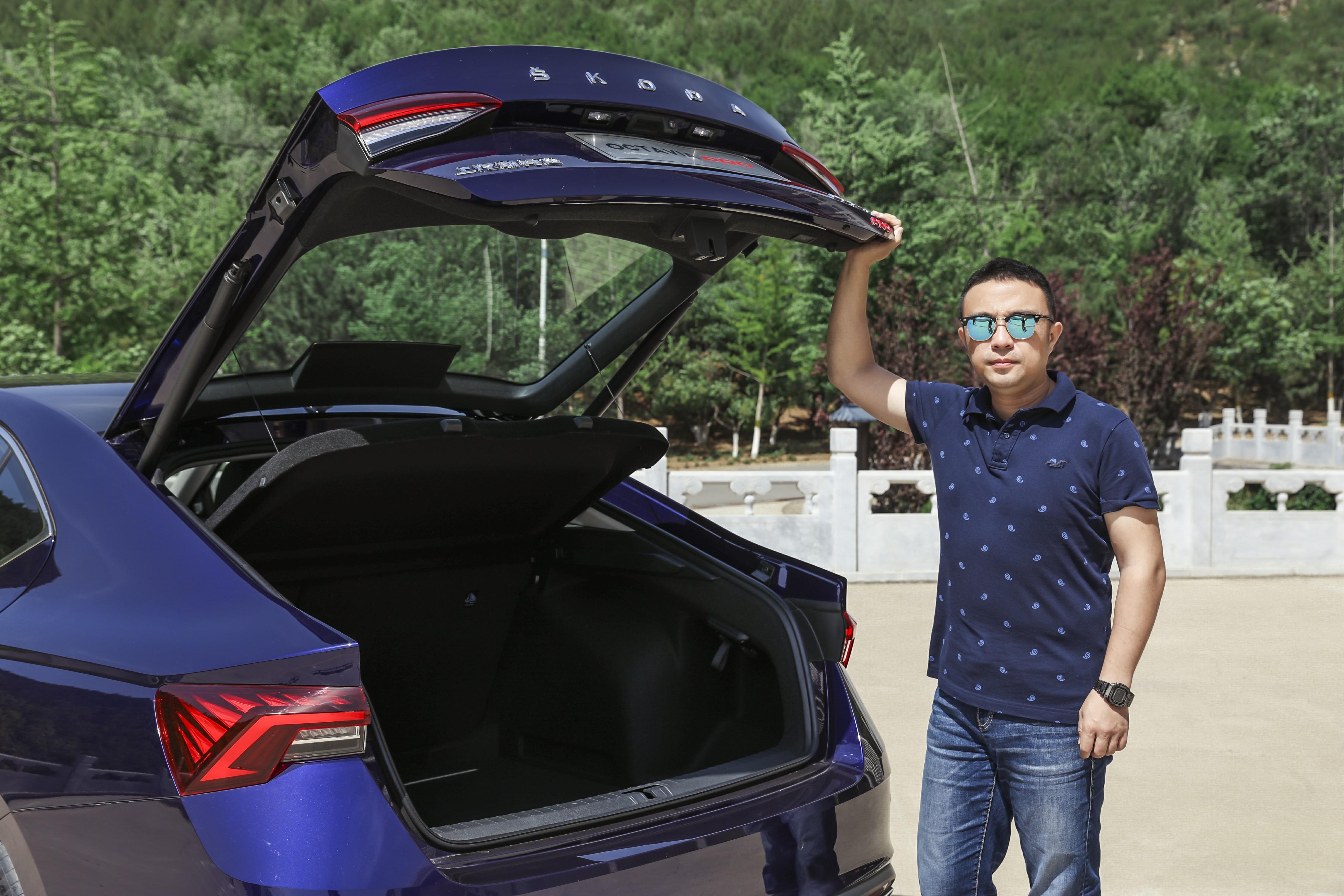 斯柯达明锐1.6和速腾发动机一样吗,斯柯达新明锐和速腾对比