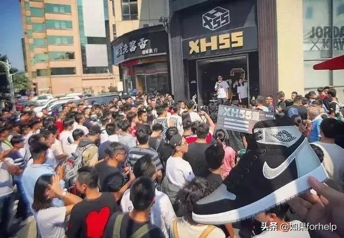 为什么优衣库的衣服被疯抢,哄抢优衣库