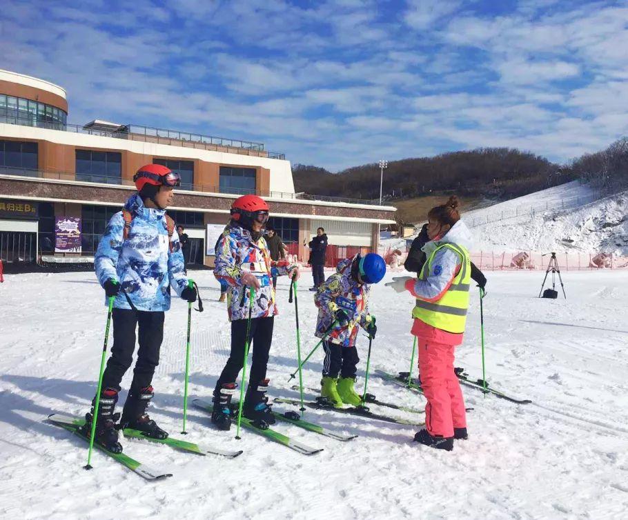 安吉江南天池滑雪场和云上草原,湖州安吉云上草原滑雪场攻略