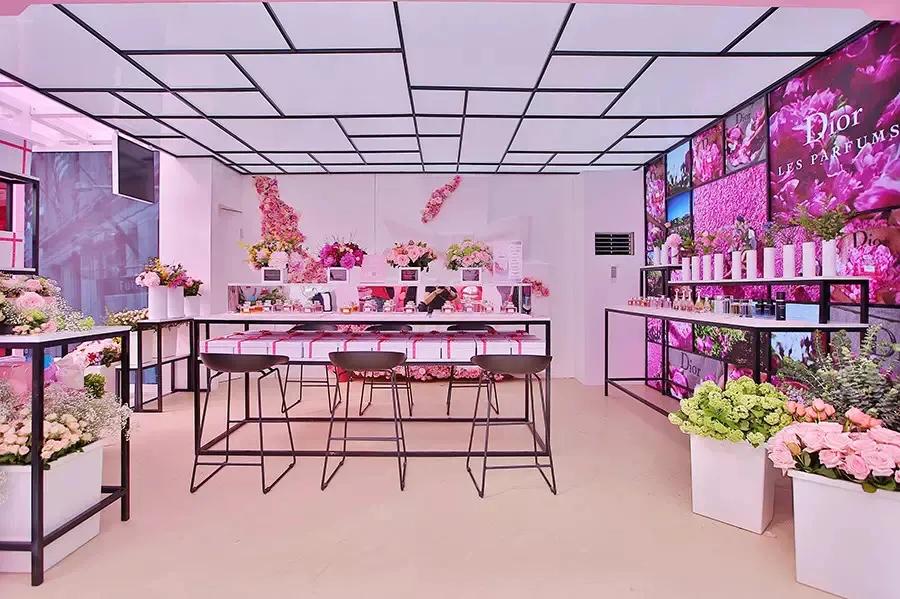 迪奥高定红唇限时店亮相成都,成都专柜迪奥