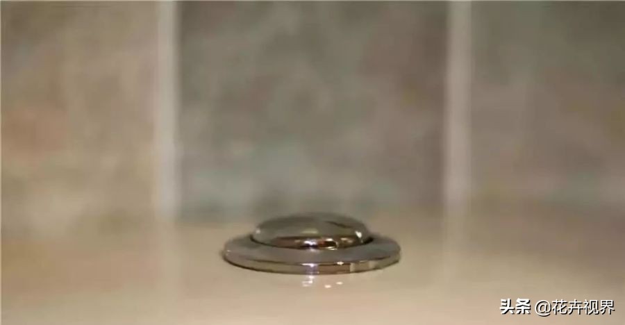 马桶冲水按钮一大一小是什么意思,冲水马桶两个按钮单按还是双按