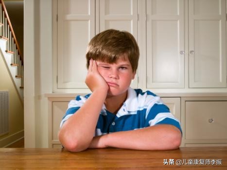 儿童肥胖症的多种类型，该如何诊治，需要及时的去就诊吗？