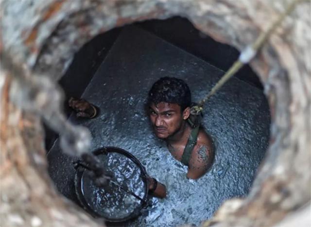 印度掏粪工死于什么病,印度掏粪工死亡人数