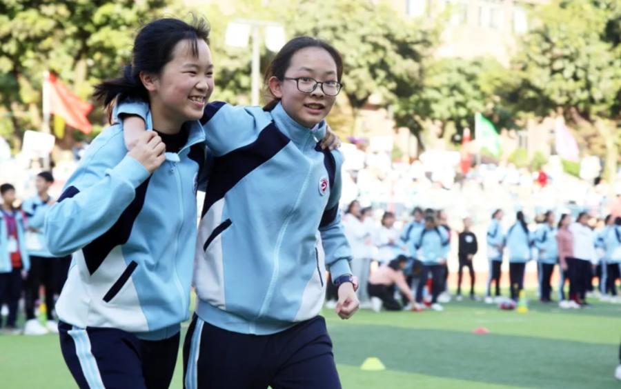 最有水平的中学校服,全国排名前十的校服