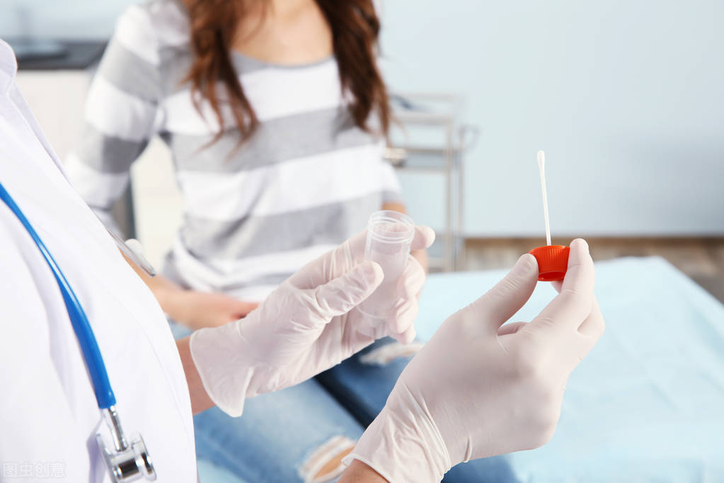 内裤上老是有分泌物怎么回事,内裤每天都有分泌物怎么回事