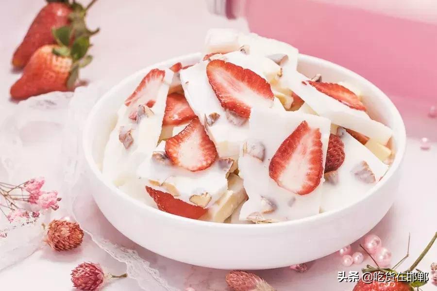 萌牛炒酸奶夏季解暑必备,夏日清爽的炒酸奶后期做法