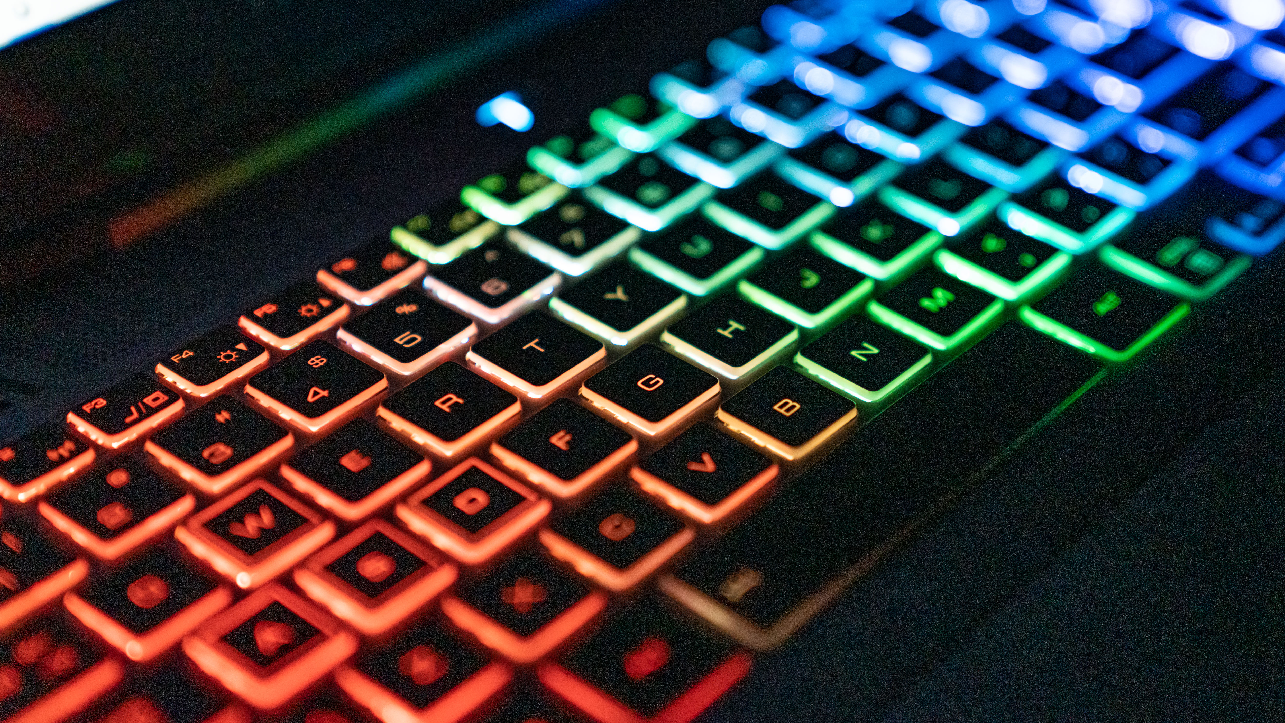 雷神911pro高端笔记本,雷神911pro可以玩的游戏