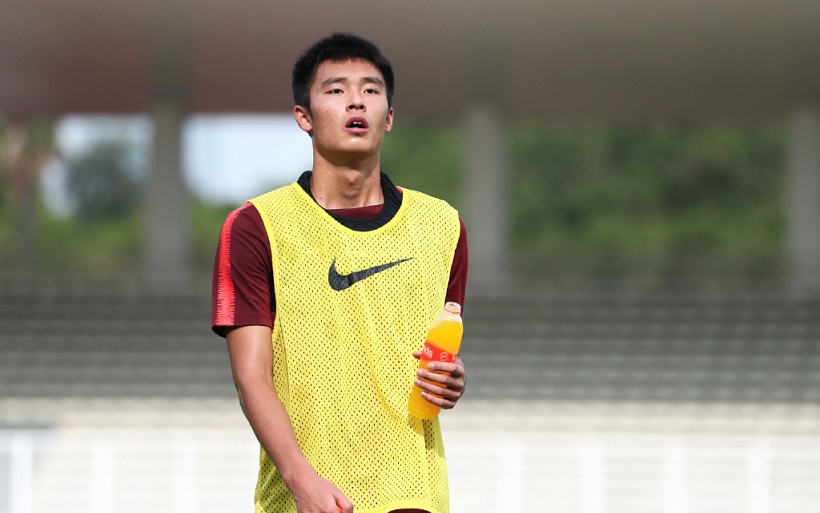 继陈国抗后又一恒大青训金靴离队，曾红爆天体的他不过是昙花一现