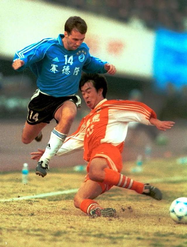 佩莱、金斯、汉斯等等那些曾为大连足球而战的瑞典人，现在好吗？