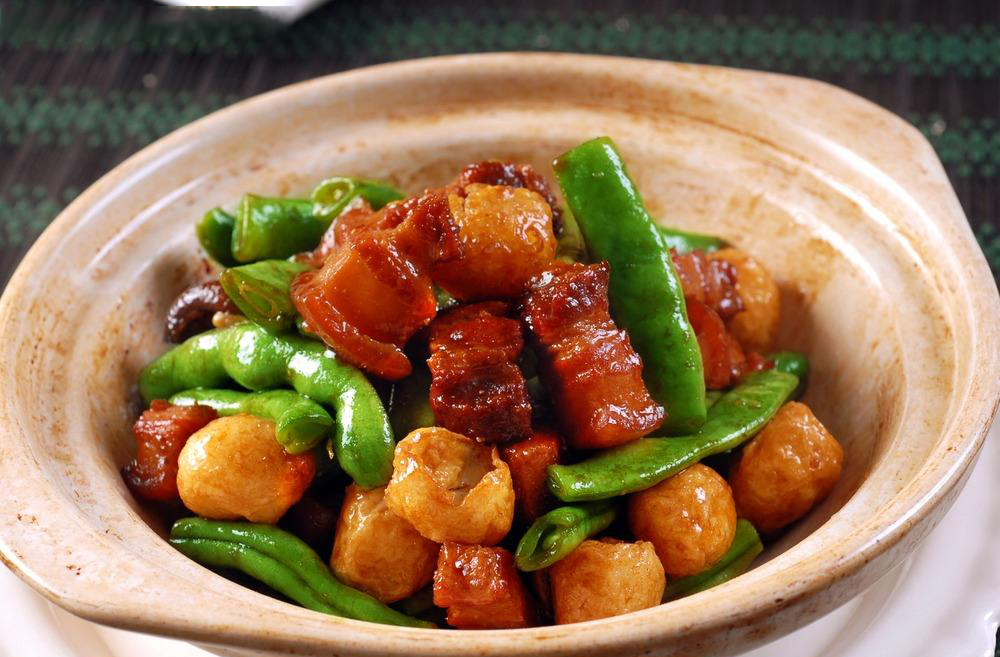 红烧肉的家常做法简单又好吃视频,红烧肉炖土豆做法视频教程全集