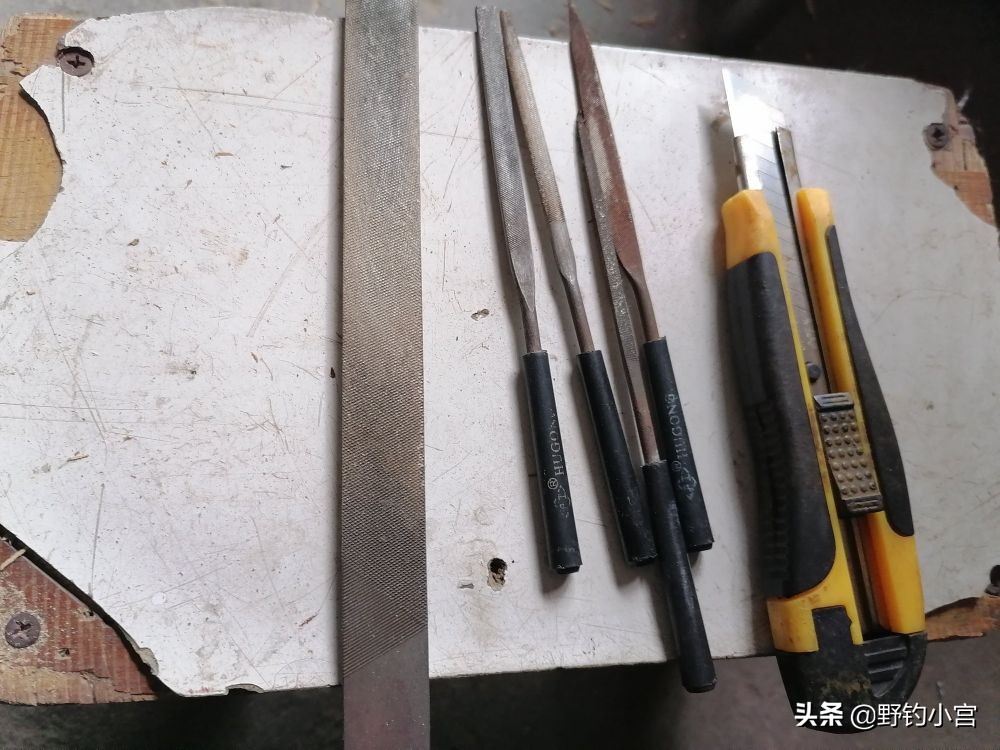 钓鱼怎么用鱼竿支架最好,鱼竿支架怎么用最好用