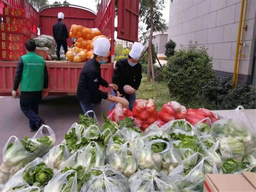 抗击疫情爱心涌动情暖抗疫一线,红河州第一人民医院抗击疫情人员