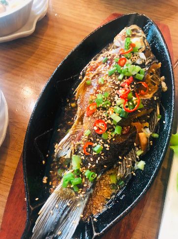 这家店只卖牛肉串,自助烧烤肉串店39元一位