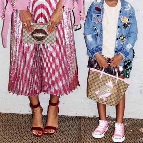 王诗龄戴的珠宝,王诗龄戴卡地亚手镯多少钱