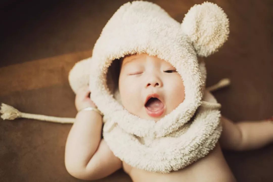 儿童股骨头扁平怎么治,孩子股骨头坏死