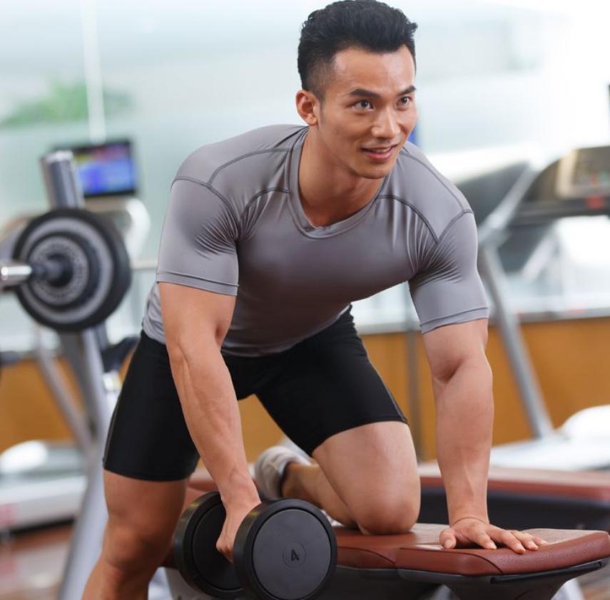 去健身房锻炼的正确顺序腹部减脂,胖子健身房减肥训练顺序