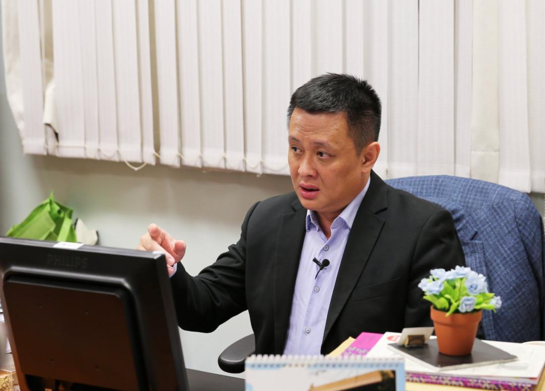 香港爱国学校多年来饱受歧视,教育改革竟然漠视,必须旗帜鲜明