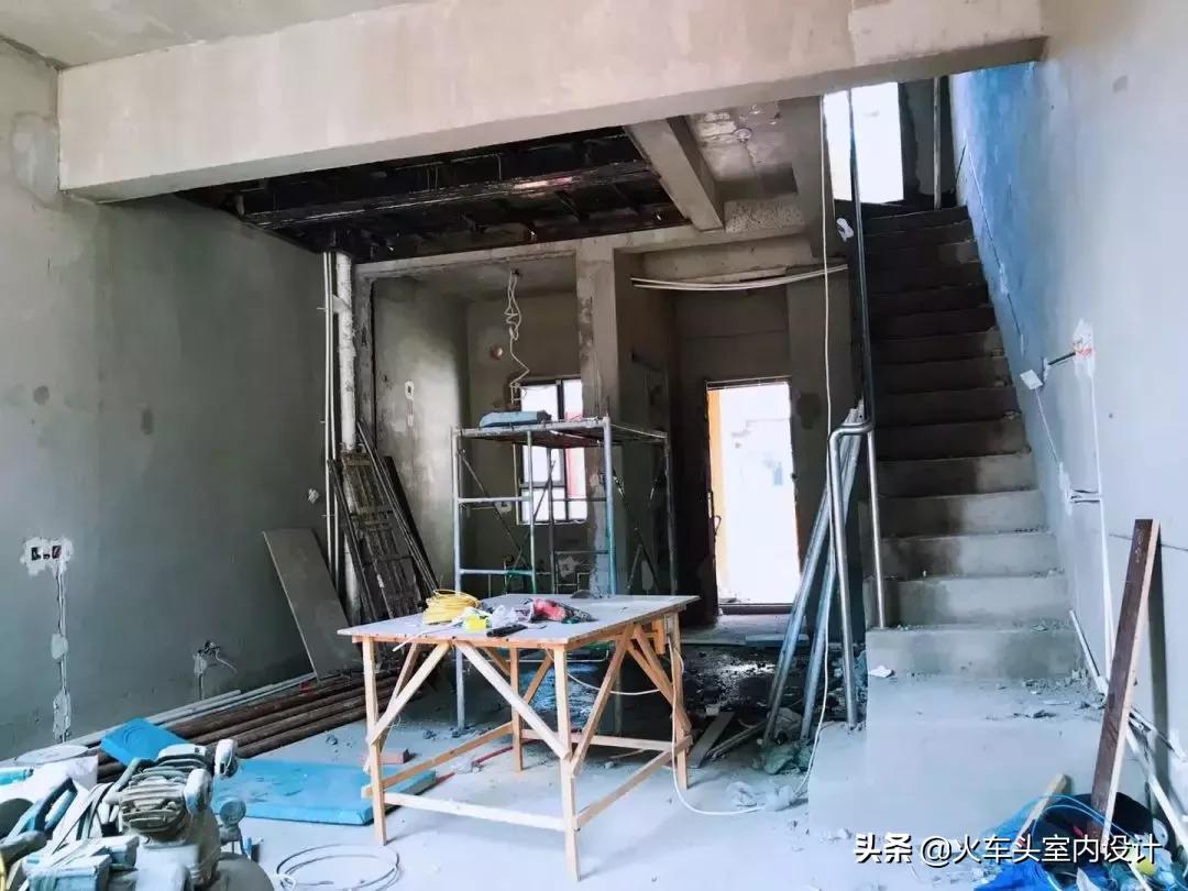 漫游世界后,80后辣妈在海边打造梦幻乌托邦,妆点绚烂人生